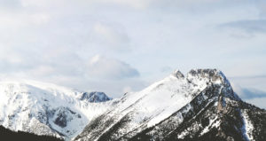 Right aligned image with caption.
